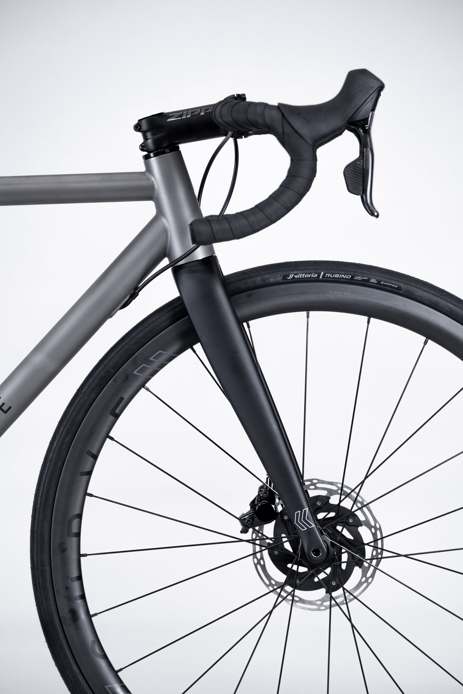 High-end performance road bike Curve Belgie DISC – Curve Cycling