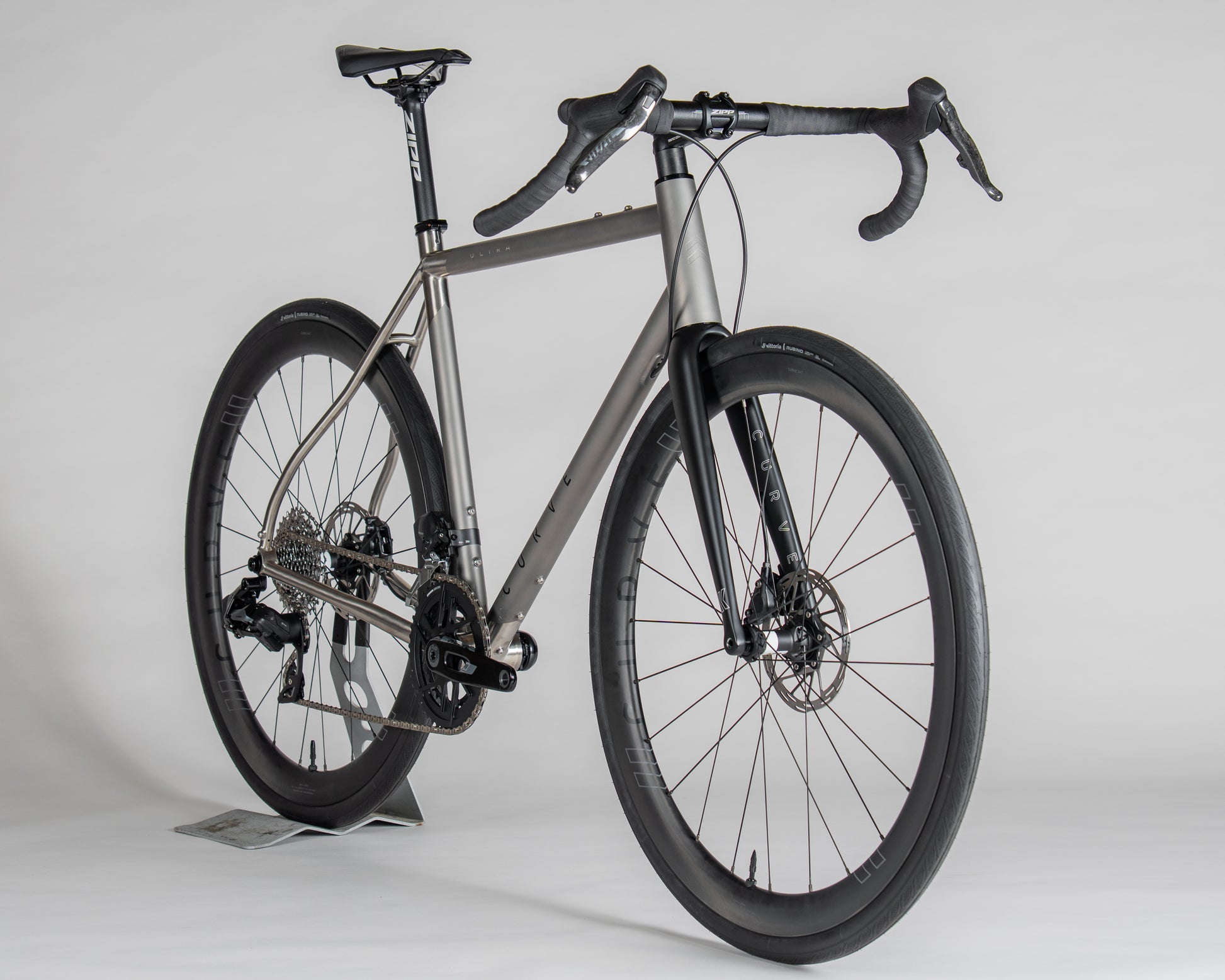 Belgie ULTRA E1 | Titanium Road Endurance Bike